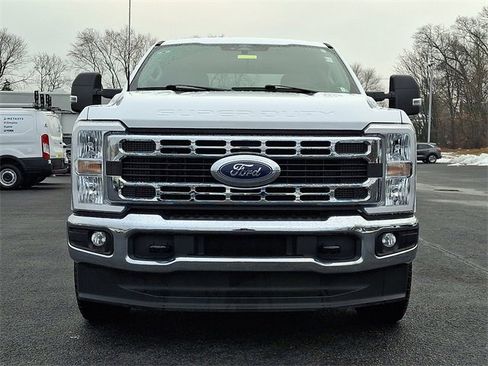 Used 2024 Ford F250 XLT image 5