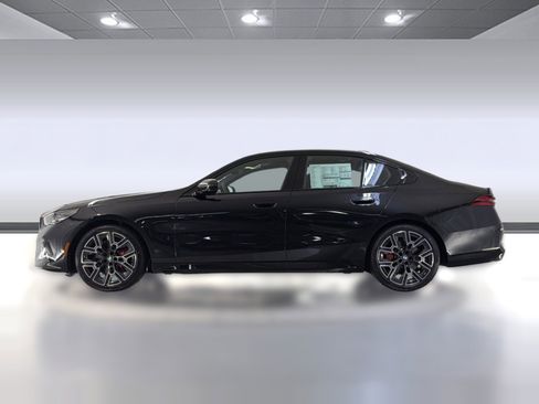 New 2026 BMW 530i w/ Executive Package RWD image 2