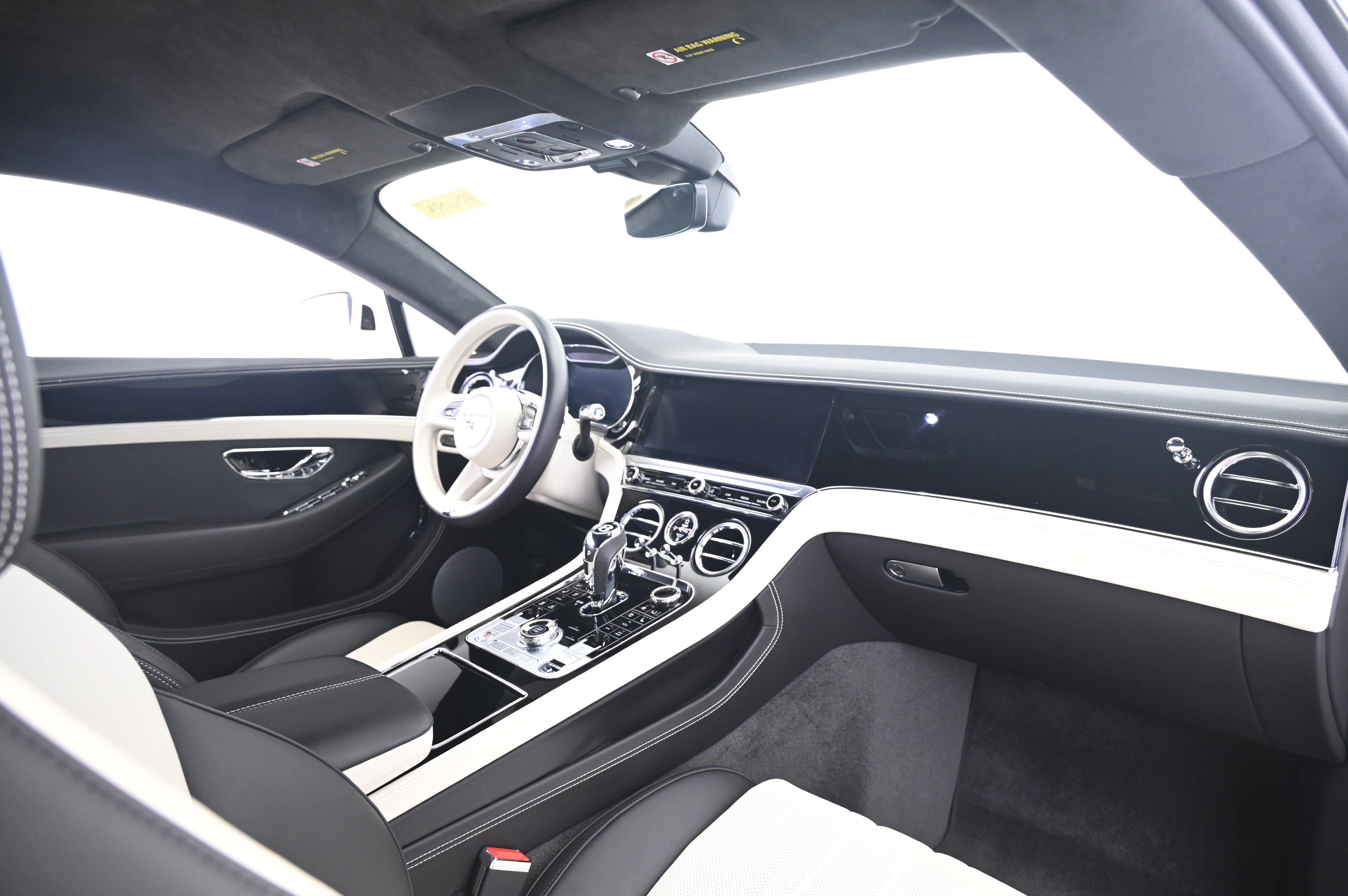 Used 2021 Bentley Continental GT AWD/4WD image 18