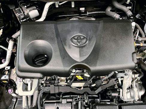 Used 2020 Toyota RAV4 XLE Premium image 33