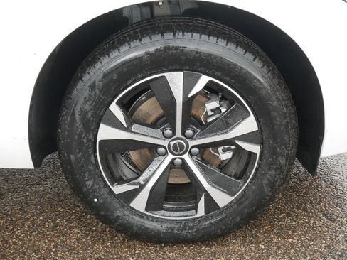 New 2026 Volvo XC60 B5 Core AWD/4WD image 4