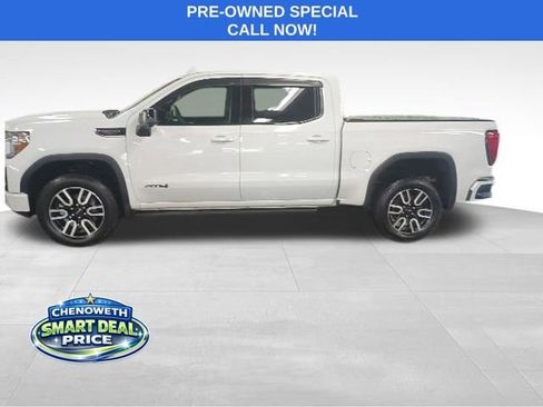 Used 2022 GMC Sierra 1500 AT4 w/ AT4 Preferred Package AWD/4WD image 2