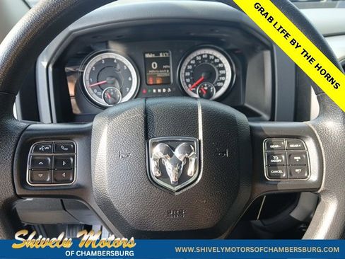 Used 2020 RAM 1500 Classic SLT image 30