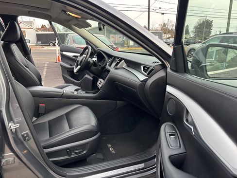 Used 2021 INFINITI QX50 Luxe w/ Accent Package image 15