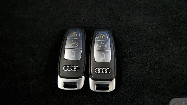Used 2025 Audi Q4 e-tron Premium w/ Convenience Package AWD/4WD image 87
