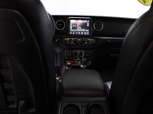 Used 2020 Jeep Gladiator Rubicon AWD/4WD image 27