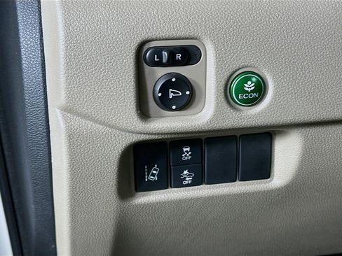 Used 2016 Honda Pilot EX-L image 17