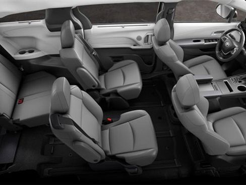 New 2026 Toyota Sienna XLE image 23