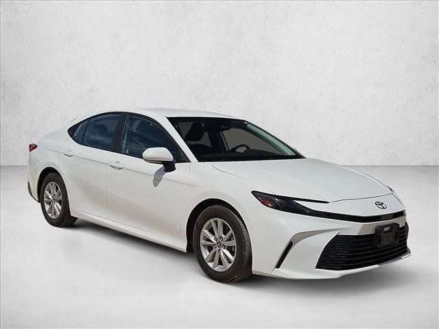 Used 2025 Toyota Camry LE FWD image 3