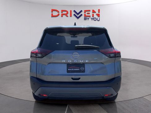 Used 2023 Nissan Rogue S FWD image 4