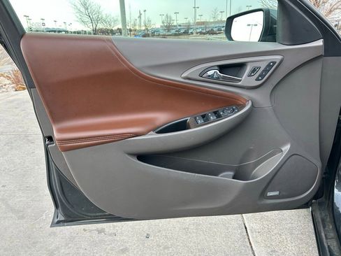 Used 2017 Chevrolet Malibu Premier w/ Premier Sun and Wheel Package image 23