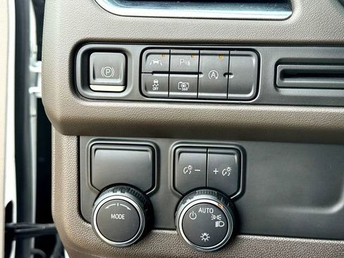 Used 2023 Chevrolet Tahoe LT w/ Luxury Package image 14