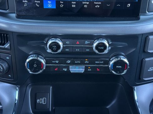 Used 2025 Ford F150 XLT w/ Equipment Group 302A MID image 29