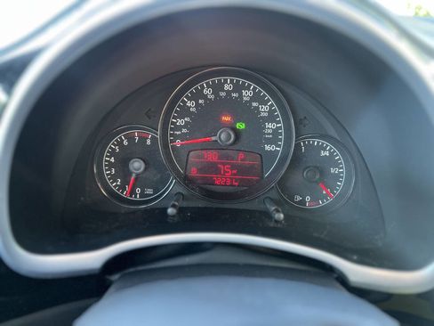 Used 2012 Volkswagen Beetle 2.5 FWD image 16