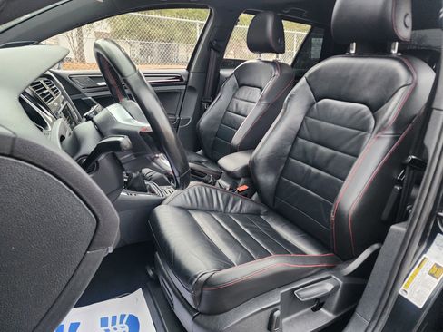 Used 2016 Volkswagen GTI SE image 24