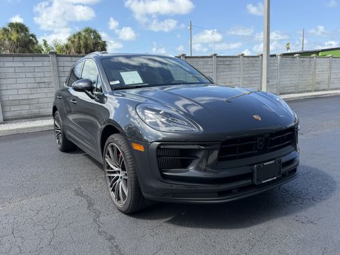 Certified 2024 Porsche Macan S AWD/4WD image 8