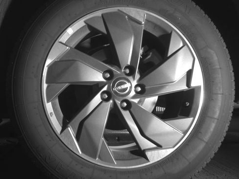 Used 2025 Nissan Rogue SV FWD image 14
