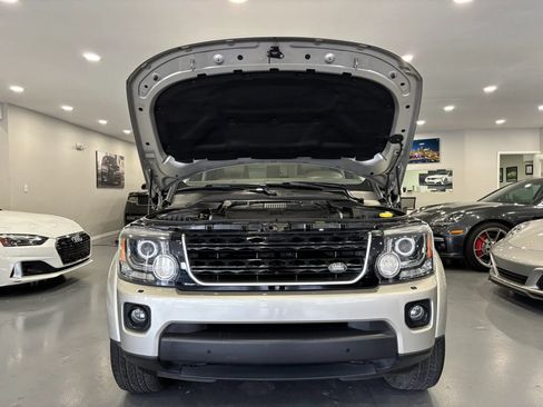 Used 2016 Land Rover LR4 HSE AWD/4WD image 52