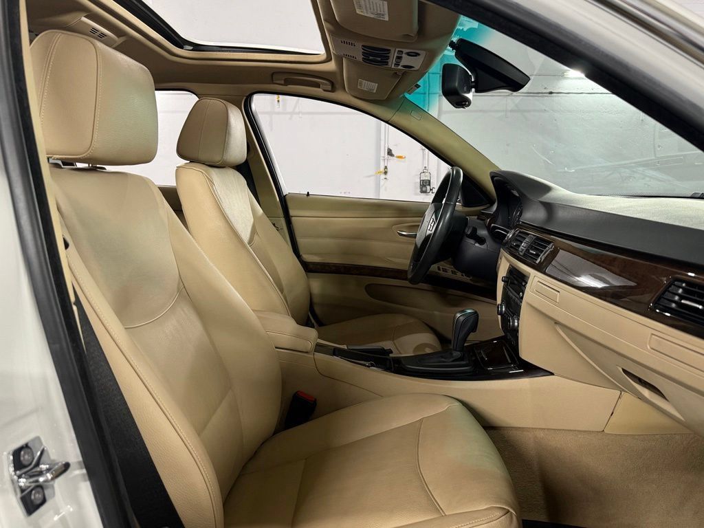 Used 2007 BMW 335xi Sedan AWD/4WD image 30