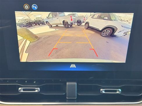 New 2026 Chevrolet Equinox ACTIV w/ LPO, Floor Liner Package image 13