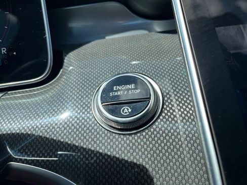 Certified 2026 Mercedes-Benz C 300 4MATIC Sedan image 26