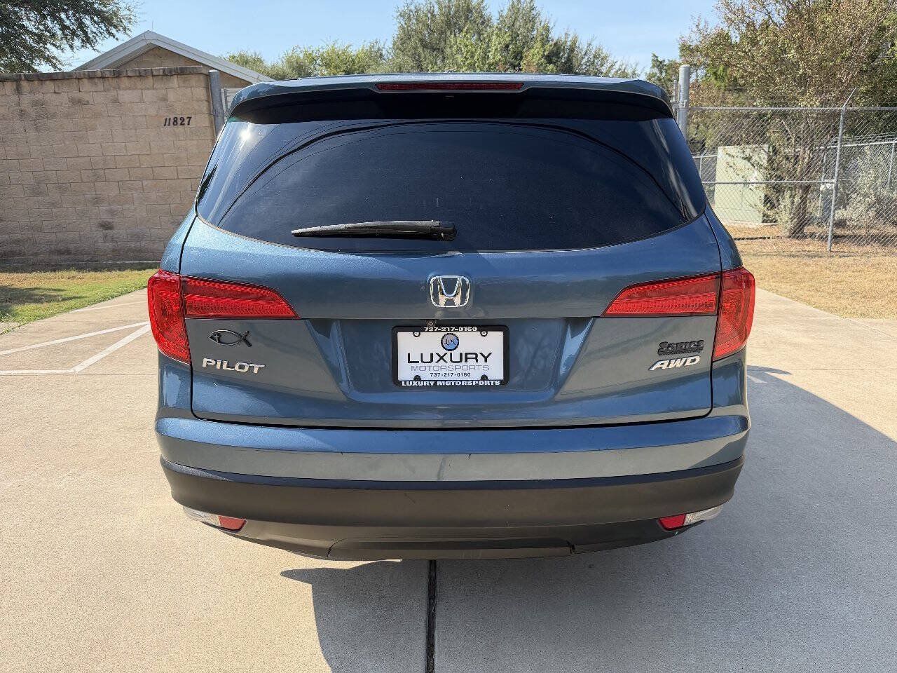 Used 2017 Honda Pilot EX-L image 12
