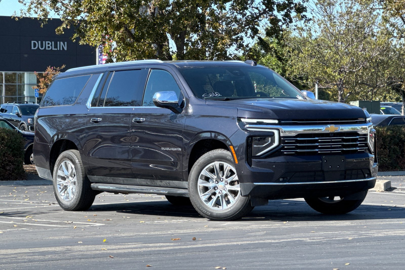 Used 2026 Chevrolet Suburban Premier AWD/4WD image 2