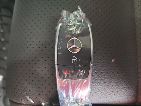 Certified 2025 Mercedes-Benz GLE 350 4MATIC image 41