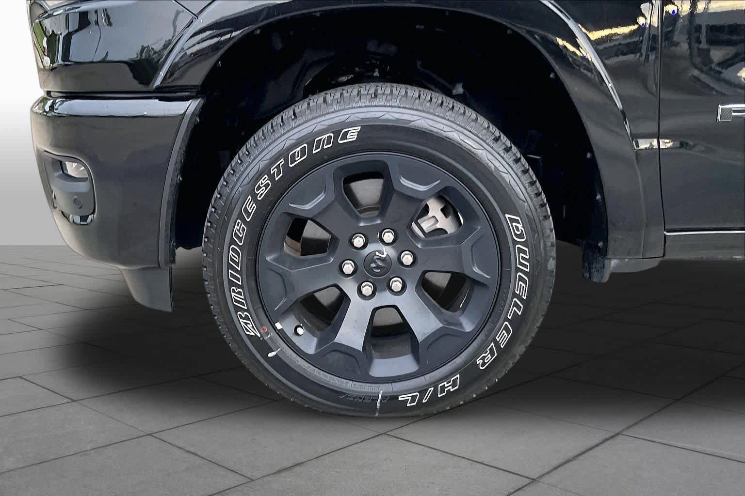 Used 2025 RAM 1500 Lone Star AWD/4WD image 11