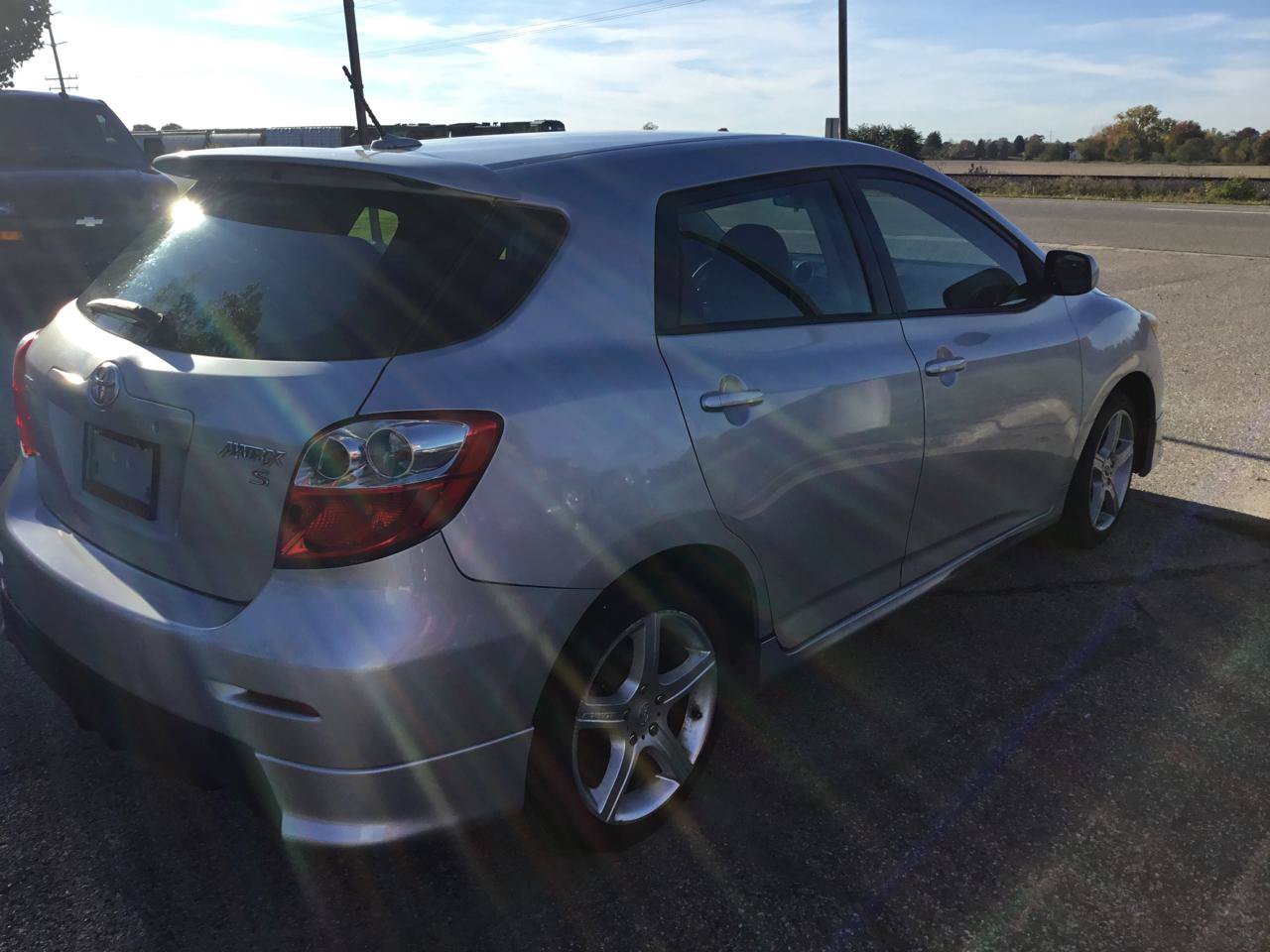 Used 2010 Toyota Matrix S FWD image 5