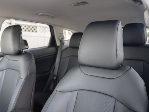 New 2026 Kia Sportage EX image 35