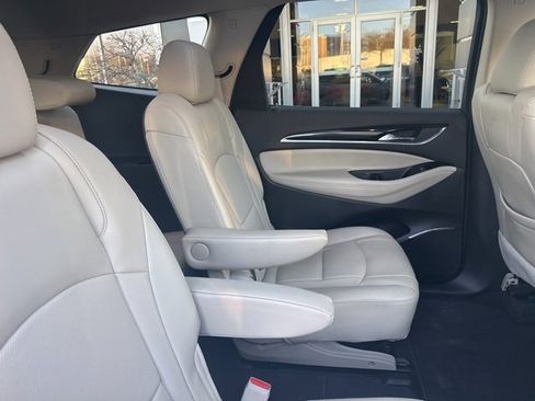 Used 2020 Buick Enclave Premium w/ Sun and Sites Package image 27
