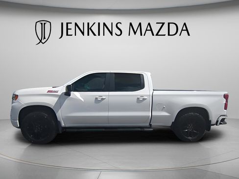 Used 2023 Chevrolet Silverado 1500 RST image 3