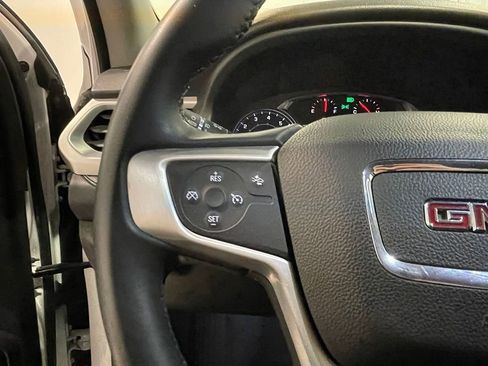 Used 2023 GMC Acadia SLT image 38