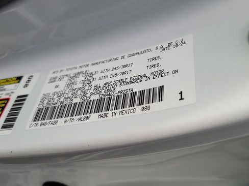 Certified 2024 Toyota Tacoma SR AWD/4WD image 28