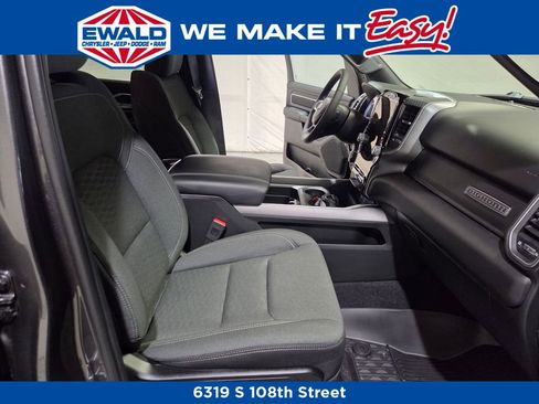 New 2026 RAM 1500 Big Horn AWD/4WD image 11