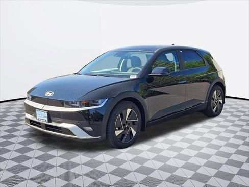 New 2026 Hyundai Ioniq 5 SE AWD/4WD image 2