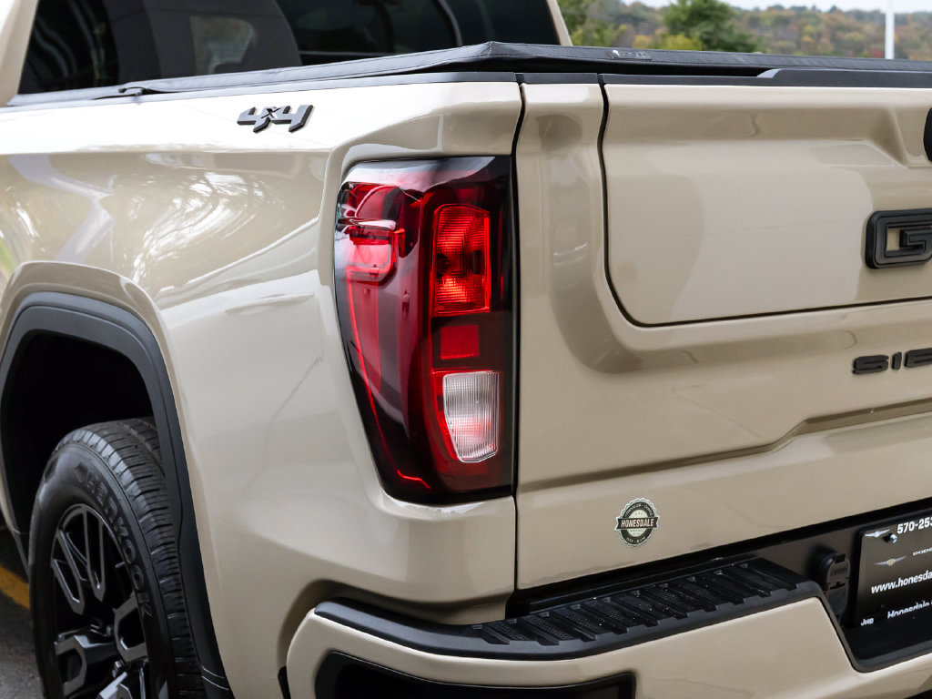 Used 2022 GMC Sierra 1500 Elevation AWD/4WD image 38