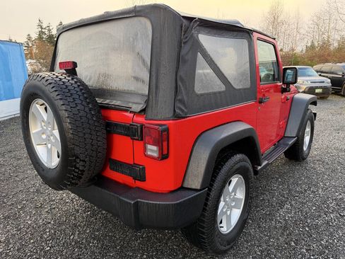 Used 2018 Jeep Wrangler Sport image 3