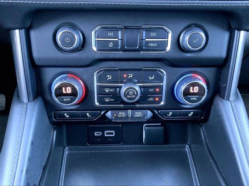 Used 2023 Chevrolet Tahoe LT w/ Luxury Package RWD image 34