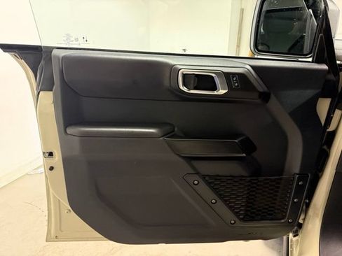 Used 2025 Ford Bronco Badlands AWD/4WD image 10
