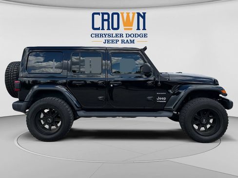 Used 2021 Jeep Wrangler Unlimited Sahara w/ LED Lighting Group AWD/4WD image 2
