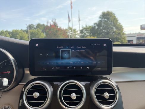 Used 2022 Mercedes-Benz GLC 300 image 23