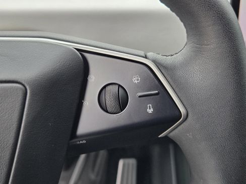 Used 2024 Tesla Cybertruck AWD Crew Cab image 17