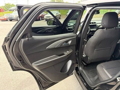 Used 2023 Chevrolet TrailBlazer LT w/ Convenience Package AWD/4WD image 14