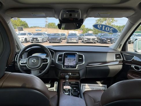 Used 2019 Volvo XC90 T6 Momentum w/ Protection Package Premier AWD/4WD image 2