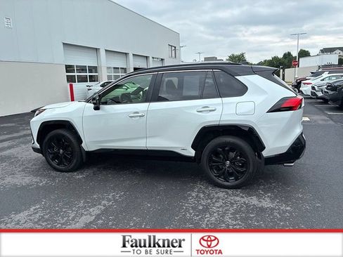 Used 2024 Toyota RAV4 XSE w/ Advanced Technology Package AWD/4WD image 14