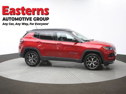 Used 2025 Jeep Compass Limited AWD/4WD image 47