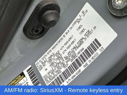 Used 2019 Toyota Tacoma TRD Sport image 7