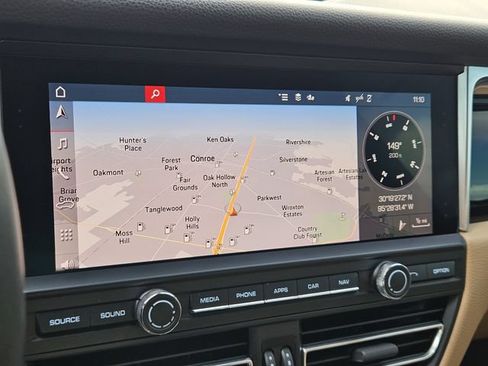 Used 2021 Porsche Macan AWD/4WD image 19